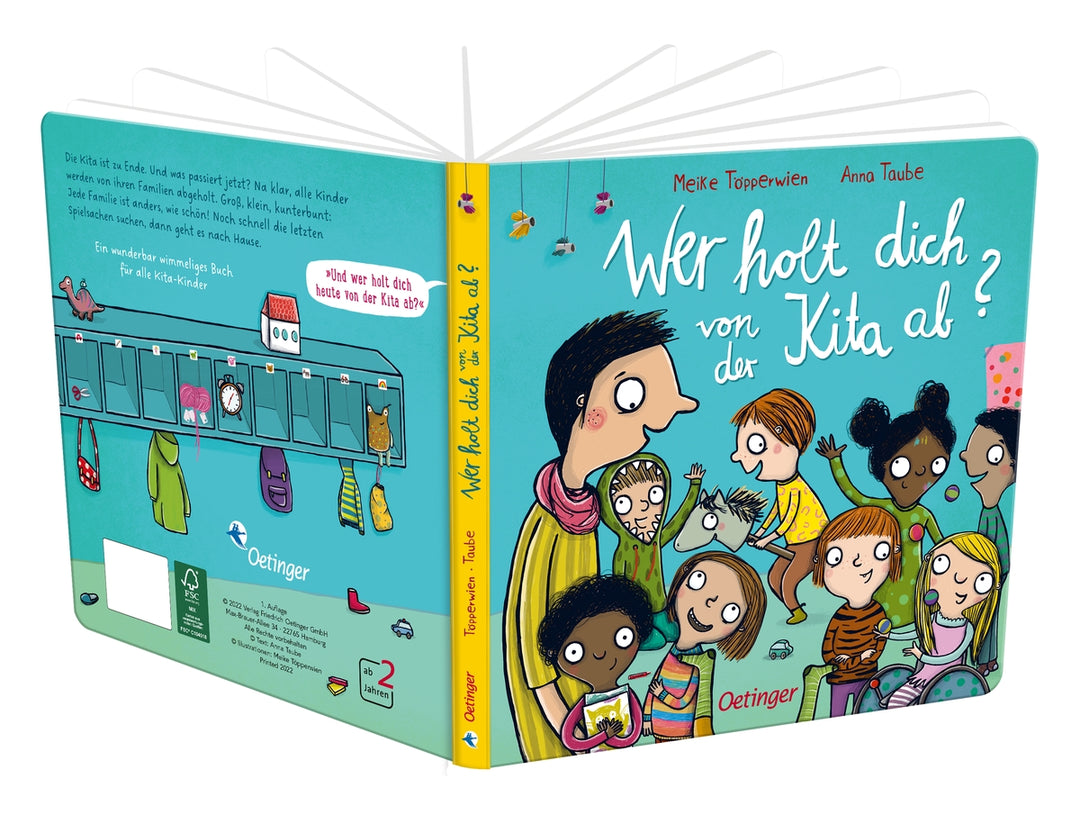 Aufgeklapptes Bilderbuch "Wer holt dich von der Kita ab?". Es wird das Cover und die Rückseite des Kinderbuchs gezeigt. Die Illustration zeigt den Alltag in der Kita.